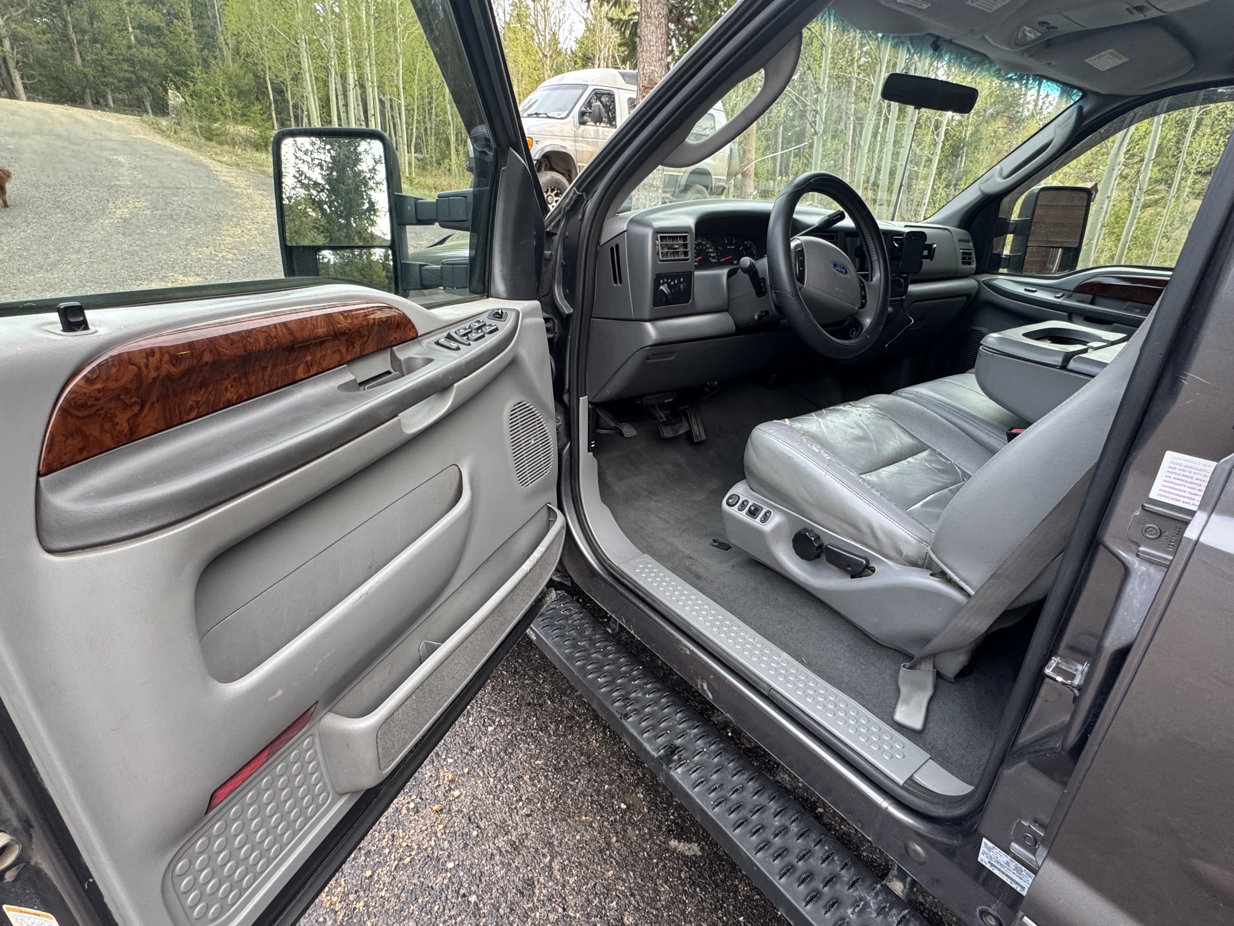 Used 2003 Ford F350 Lariat AWD/4WD image 10
