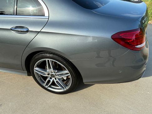 Used 2017 Mercedes-Benz E 300 image 12