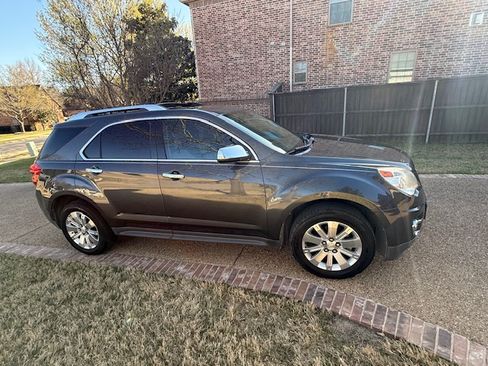 Used 2010 Chevrolet Equinox LTZ image 4