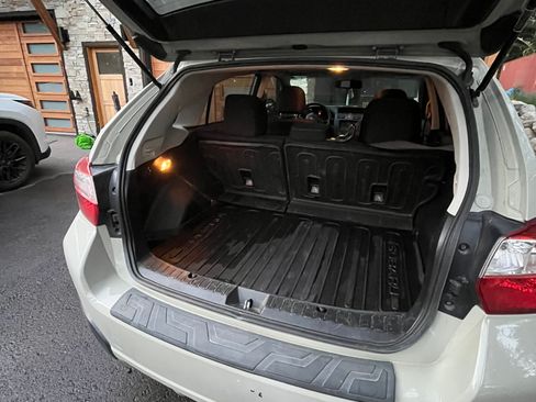 Used 2013 Subaru Crosstrek 2.0i Premium w/ Popular Pkg 1 AWD/4WD image 10