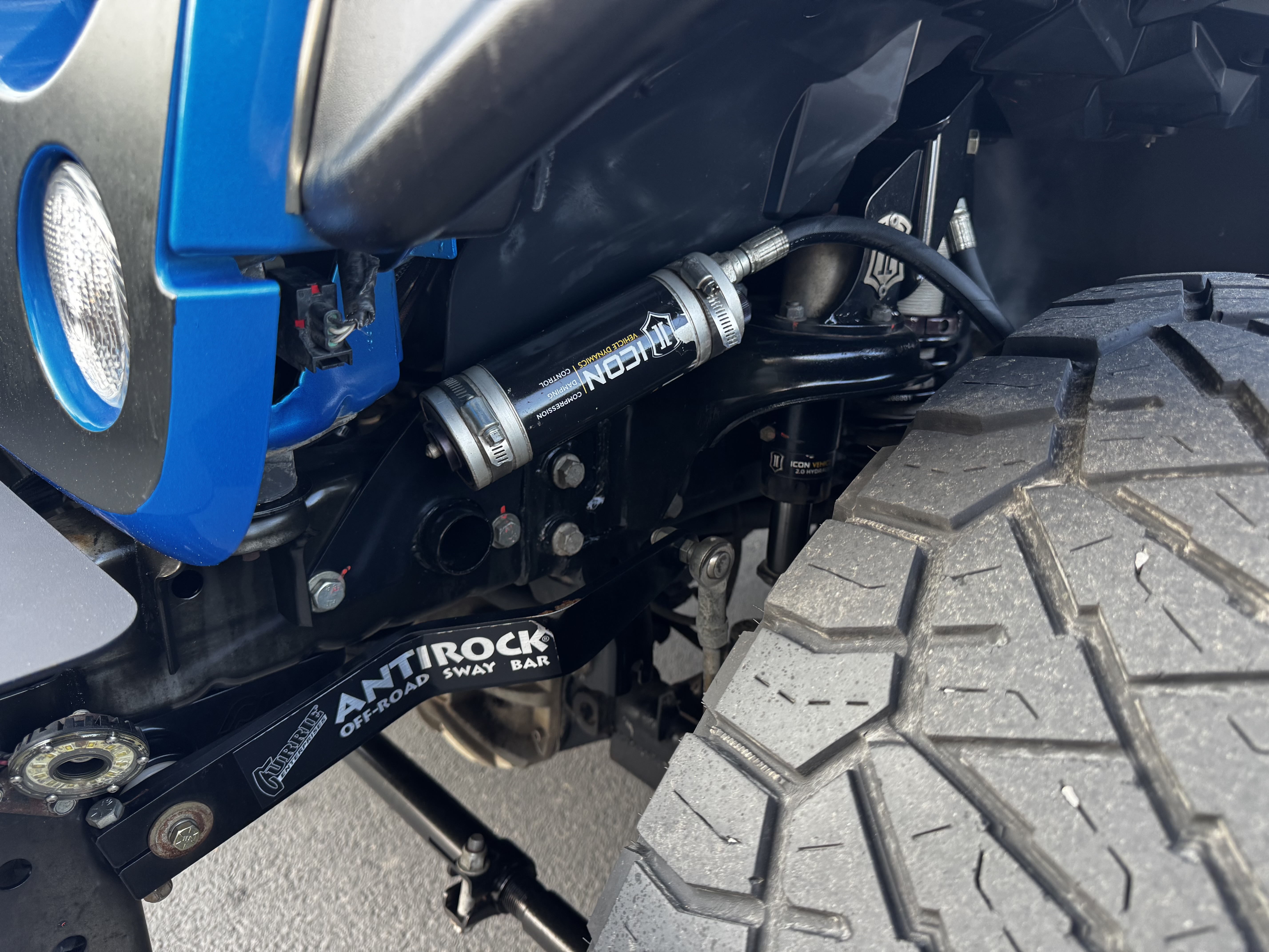 Used 2015 Jeep Wrangler Unlimited Rubicon w/ Connectivity Group AWD/4WD image 16