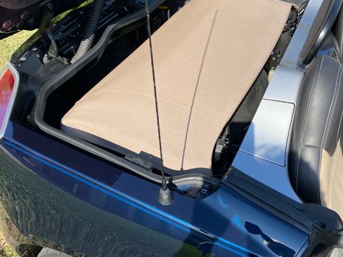 Used 2007 Saturn Sky Red Line image 12