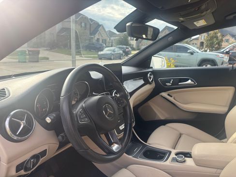 Used 2018 Mercedes-Benz CLA 250 image 8