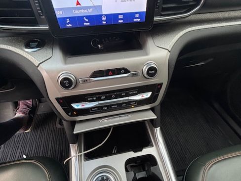 Used 2022 Ford Explorer Timberline image 12