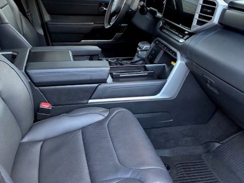 Used 2023 Toyota Sequoia Platinum image 13