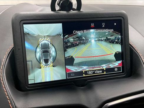 Used 2019 Aston Martin V8 Vantage Coupe 2D image 14