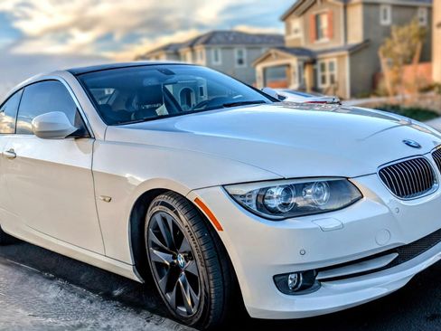 Used 2013 BMW 328i 328i Coupe 2D image 1