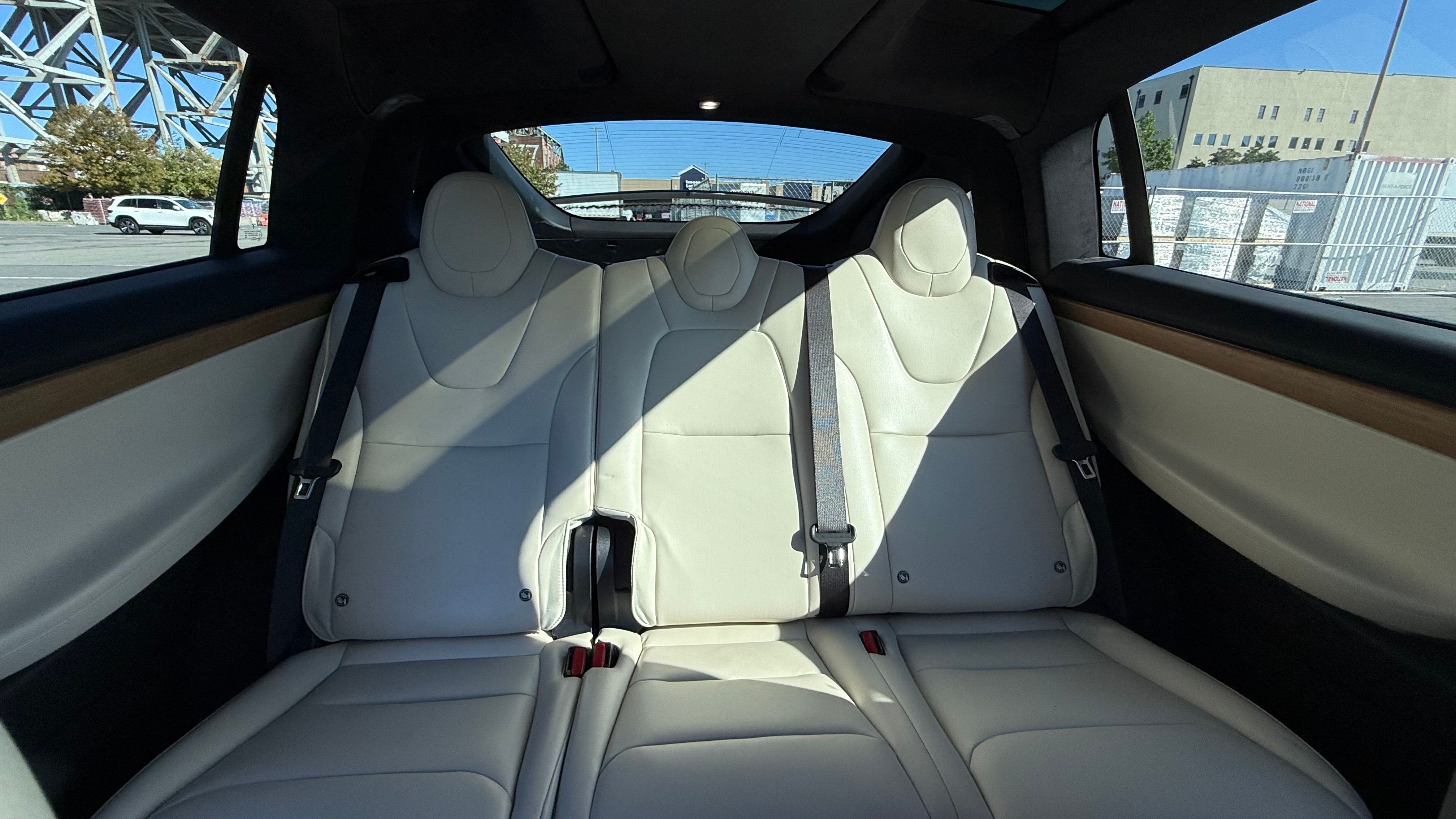 Used 2020 Tesla Model X Long Range AWD/4WD image 16