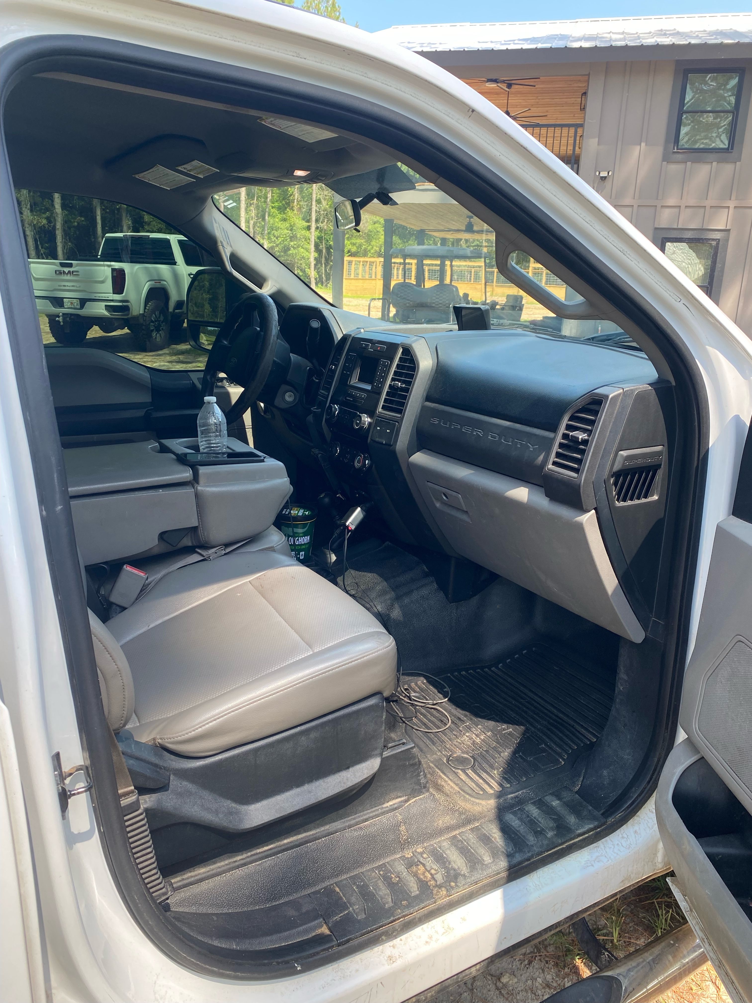Used 2017 Ford F250 XL w/ Power Equipment Group AWD/4WD image 9