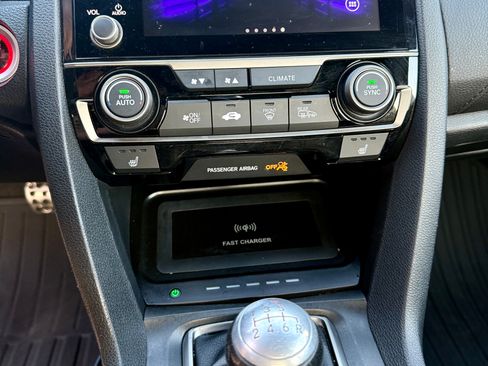 Used 2019 Honda Civic Si image 9