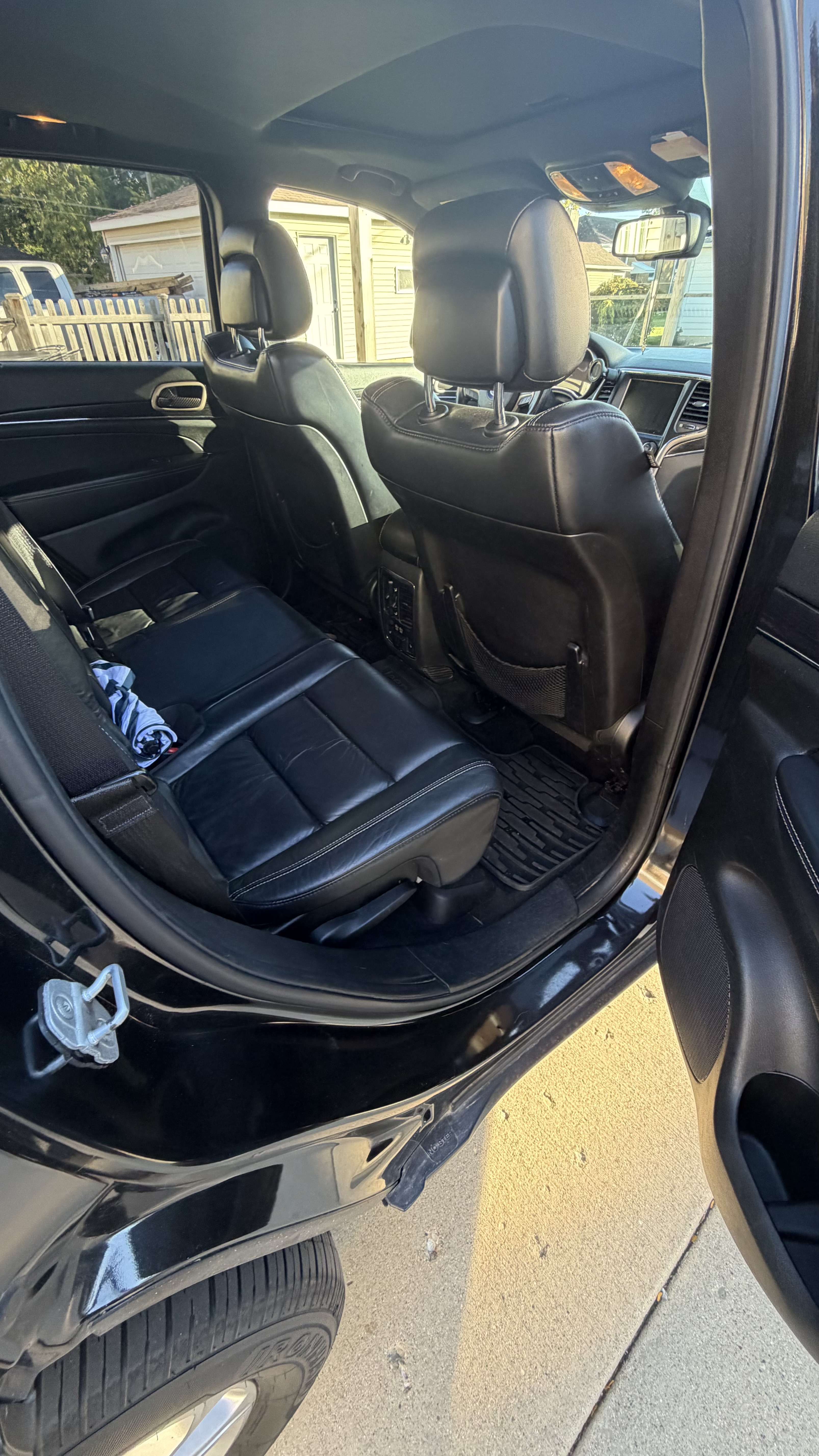 Used 2014 Jeep Grand Cherokee Limited AWD/4WD image 8