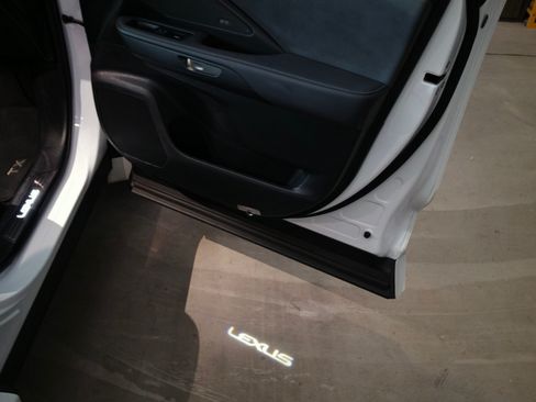 Used 2024 Lexus TX 350 FWD w/ Captains Chair Package image 30