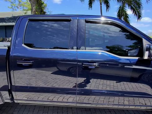 Used 2022 Ford F150 Lariat image 5