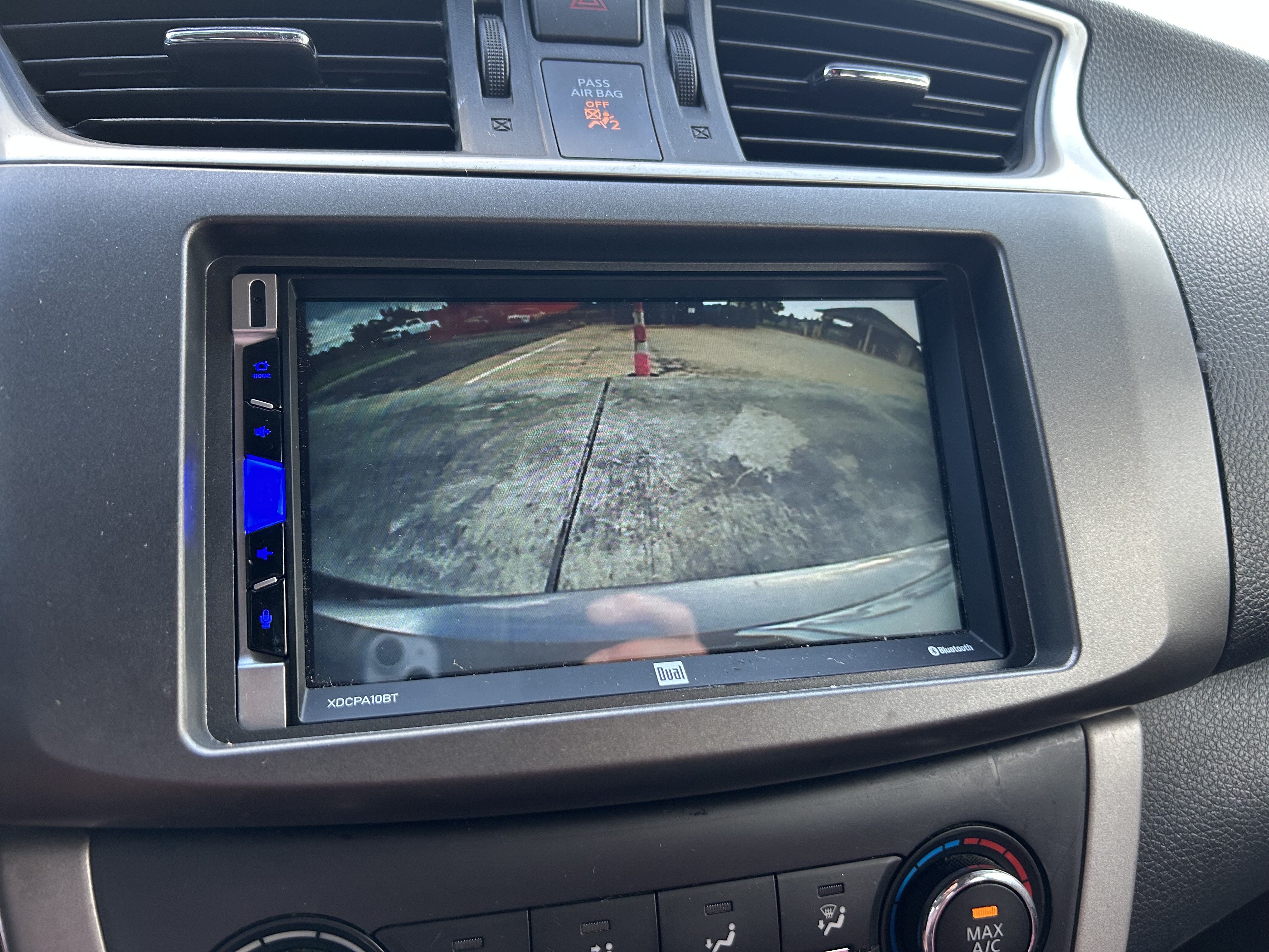 Used 2015 Nissan Sentra SV FWD image 12