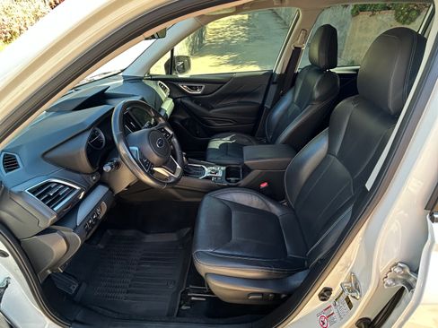 Used 2020 Subaru Forester Limited w/ Popular Package #3 AWD/4WD image 12