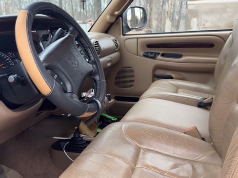 Used 1998 Dodge Ram 1500 Truck 4x4 Regular Cab image 11