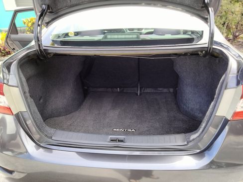 Used 2015 Nissan Sentra SV FWD image 14