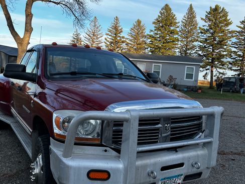 Used 2006 Dodge Ram 3500 Truck Laramie image 8