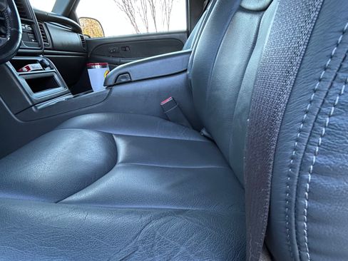 Used 2003 Chevrolet Silverado 1500 SS image 8