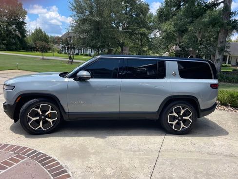 Used 2024 Rivian R1S Adventure AWD/4WD image 2