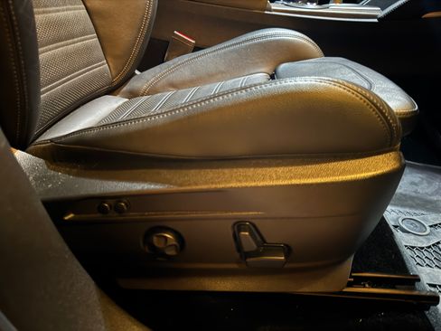 Used 2018 Alfa Romeo Stelvio Ti Sport image 22