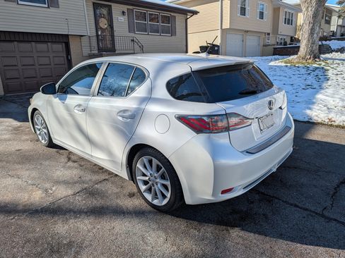 Used 2013 Lexus CT 200h image 4