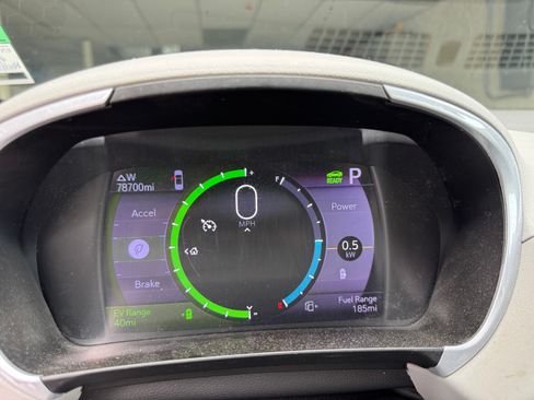 Used 2019 Chevrolet Volt LT w/ Power Convenience Package FWD image 6