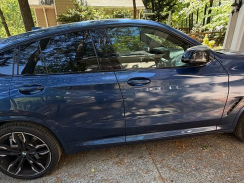 Used 2023 BMW X4 M40i w/ Premium Package image 2