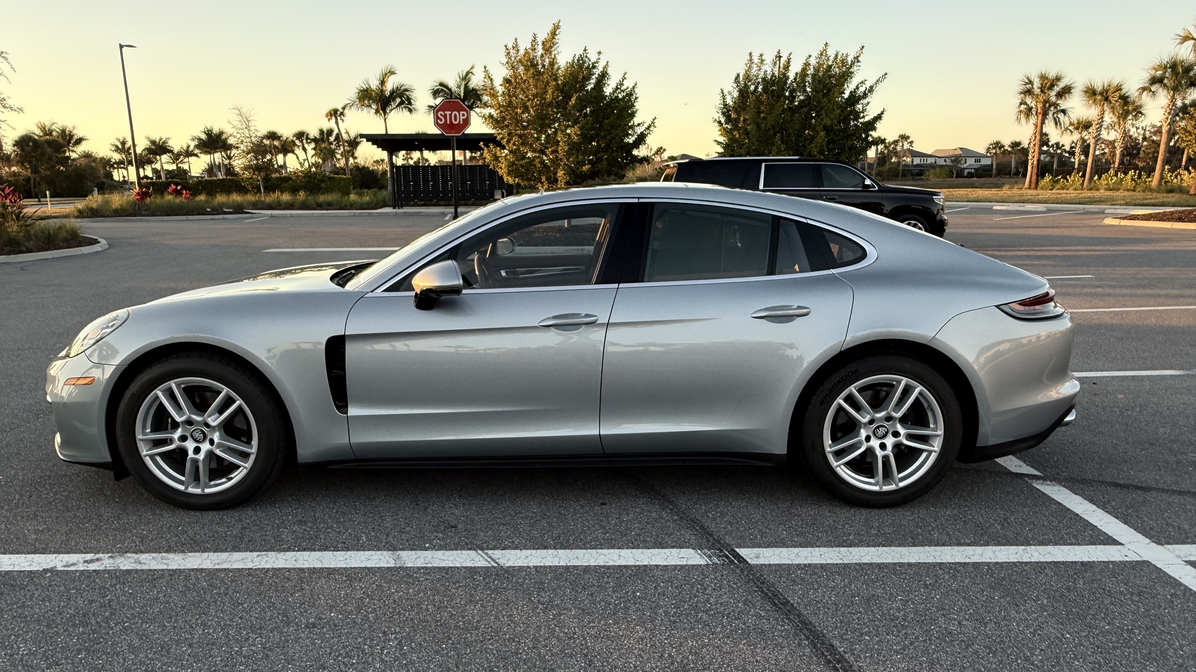 Used 2021 Porsche Panamera 4 AWD/4WD image 11