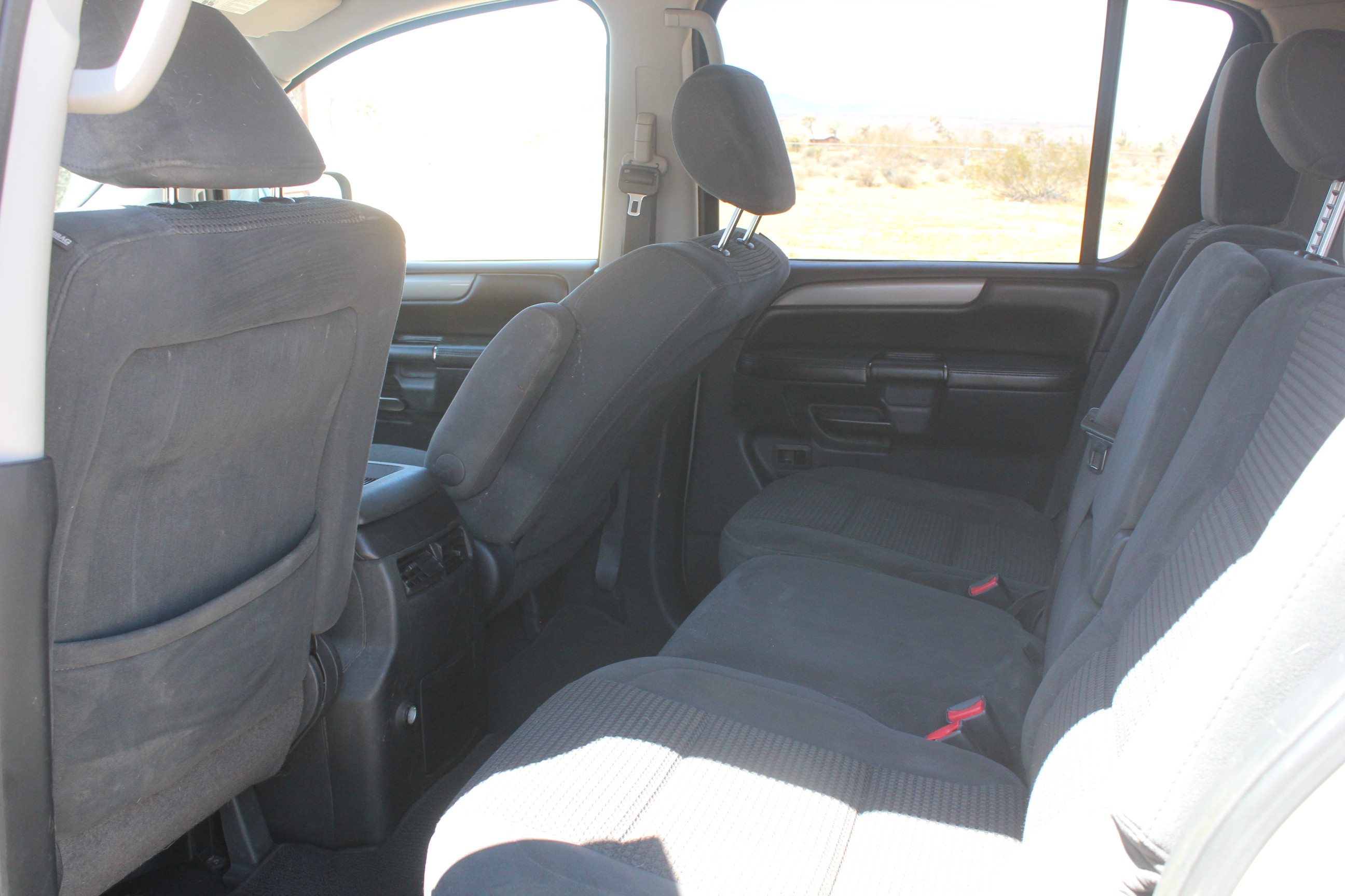 Used 2014 Nissan Armada SV w/ SV Driver Package RWD image 9