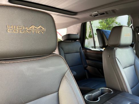 Used 2023 Chevrolet Tahoe High Country w/ Advanced Technology Package image 10