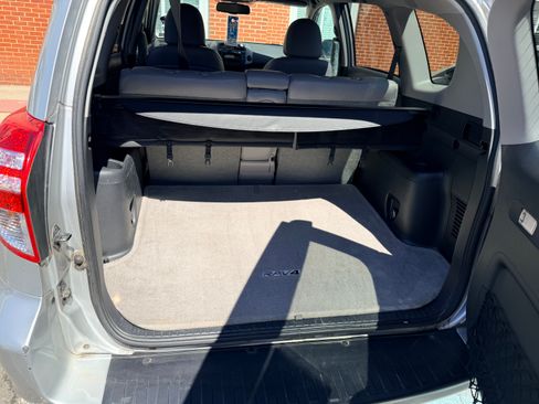 Used 2011 Toyota RAV4 Limited w/ Limited Extra Value Pkg AWD/4WD image 7