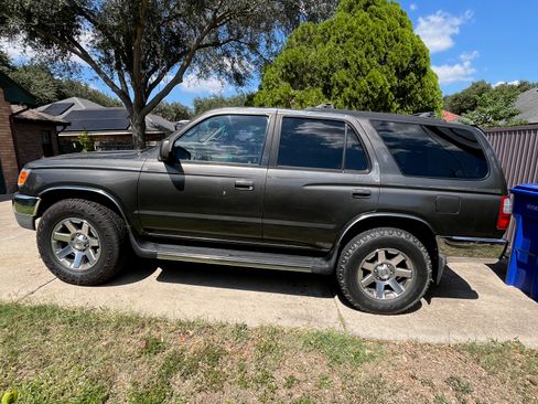 Used 1998 Toyota 4Runner SR5 image 6