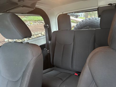 Used 2015 Jeep Wrangler Sport image 6