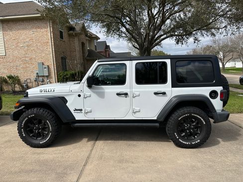 Used 2021 Jeep Wrangler Unlimited Sport image 14