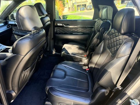 Used 2021 Hyundai Palisade Calligraphy image 21