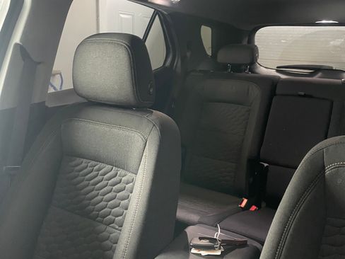 Used 2020 Chevrolet Equinox LT image 11