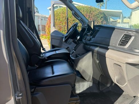 Used 2021 Ford Transit 250 Medium Roof AWD image 5