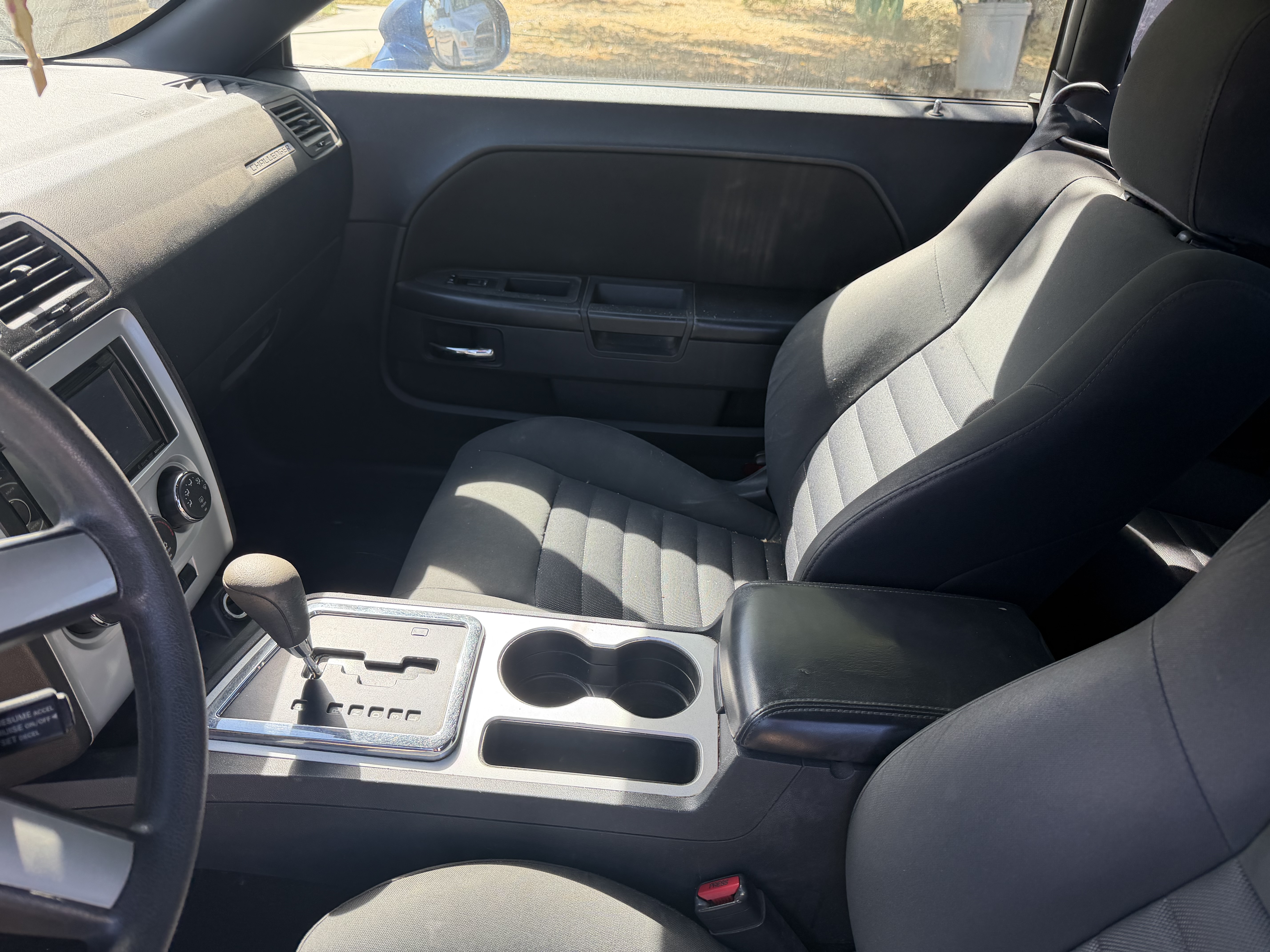 Used 2009 Dodge Challenger SE RWD image 8