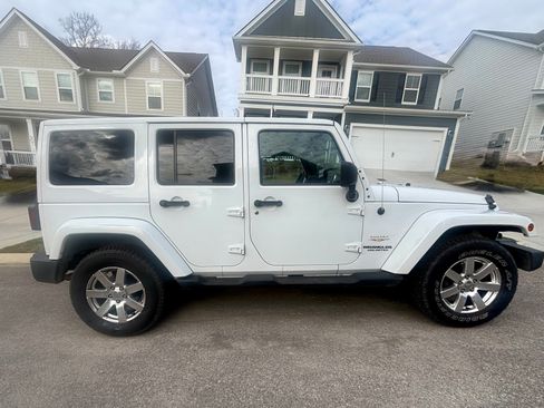 Used 2012 Jeep Wrangler Unlimited Sahara w/ Connectivity Group image 2