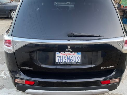 Used 2015 Mitsubishi Outlander ES image 10