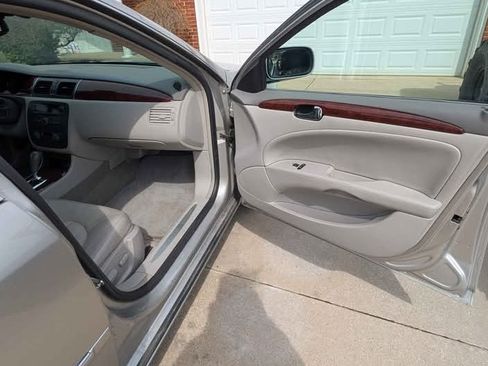 Used 2007 Buick Lucerne CXL image 10