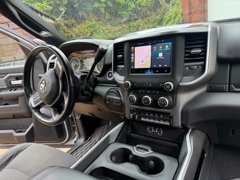 Used 2022 RAM 2500 Big Horn w/ Night Edition image 9