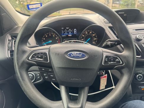 Used 2018 Ford Escape S image 5