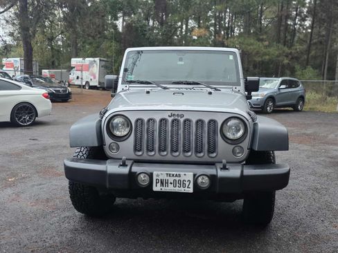 Used 2015 Jeep Wrangler Unlimited Sport w/ Connectivity Group image 10