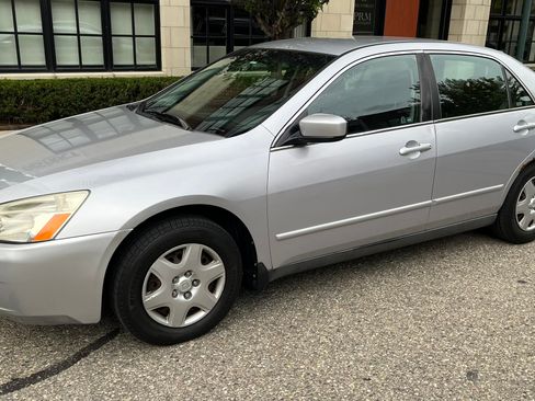Used 2005 Honda Accord LX image 6