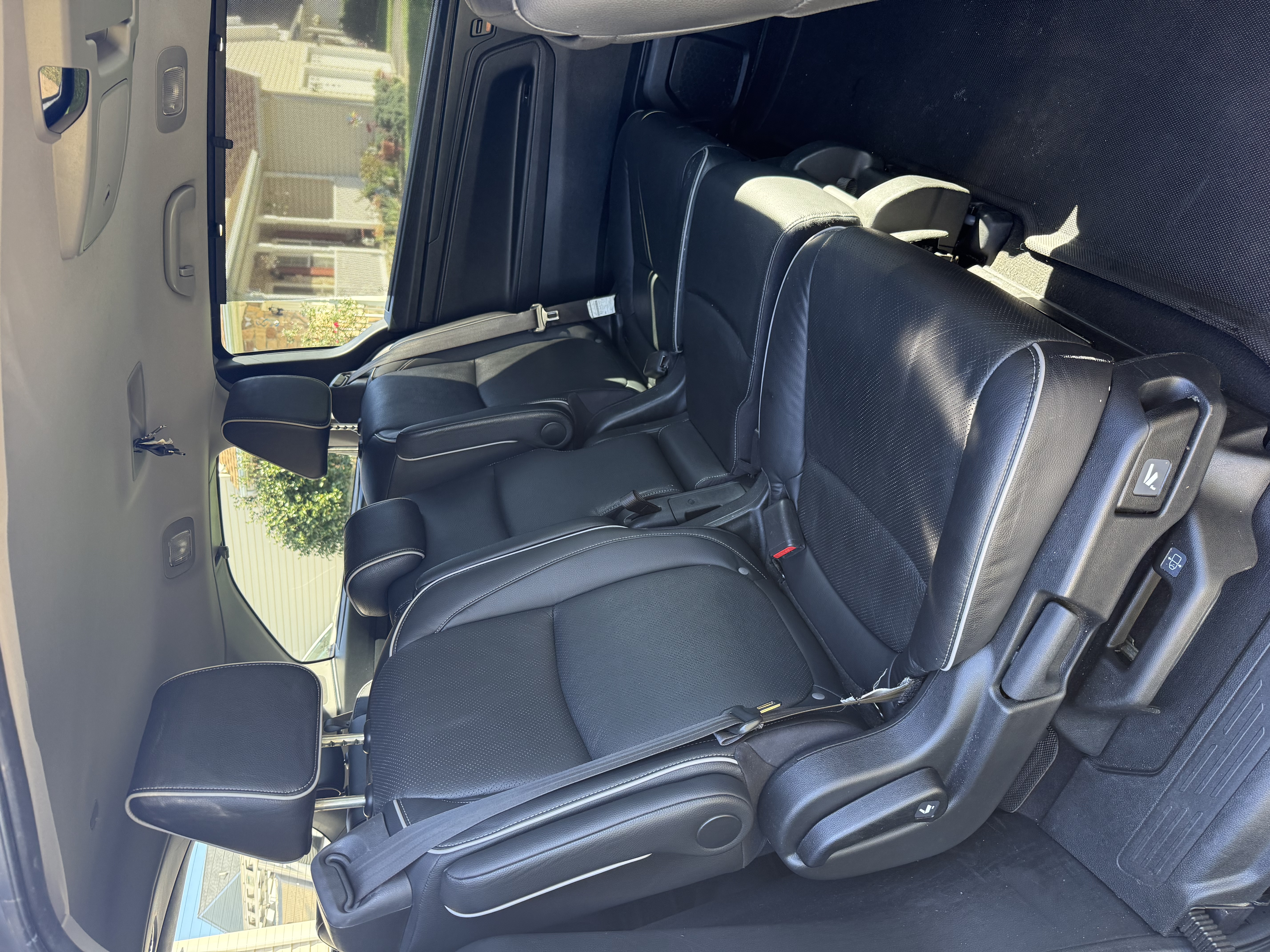 Used 2023 Honda Odyssey Elite image 18
