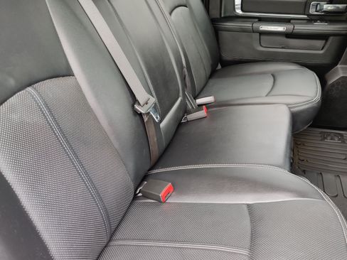 Used 2018 RAM 1500 Laramie w/ Convenience Group image 10