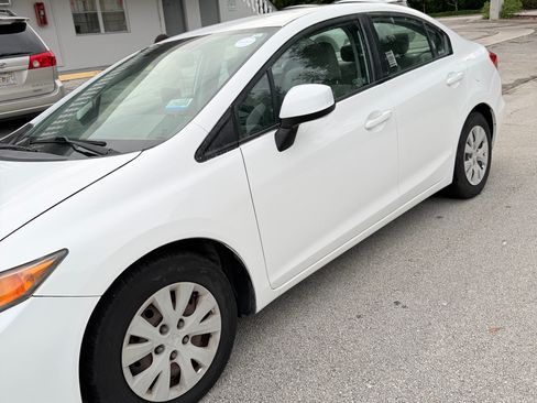 Used 2012 Honda Civic LX image 6
