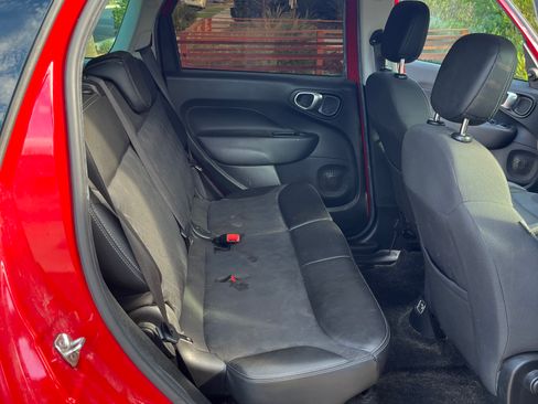 Used 2019 FIAT 500L Pop FWD image 16